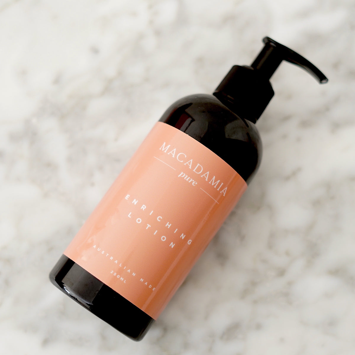 Macadamia Pure: Enriching Body Lotion